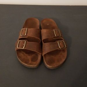 White mountain brown leather sandals